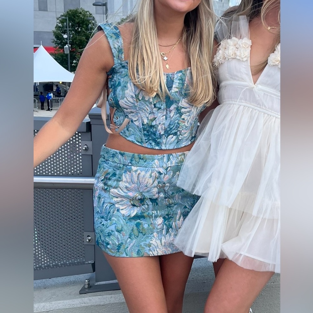 MUST GO!!   Fashion Nova Green Cream mini skirt and bustier set